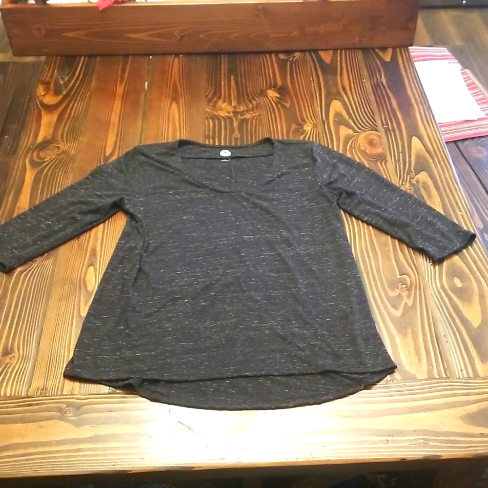 S O womens 3/4 sleeve top